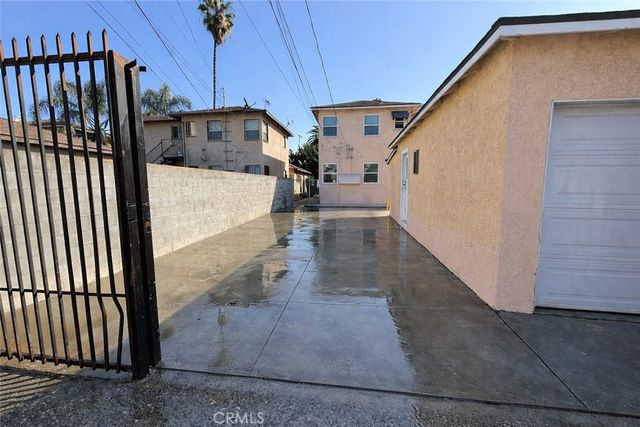 6115 S Harvard Boulevard, Los Angeles, CA 90047