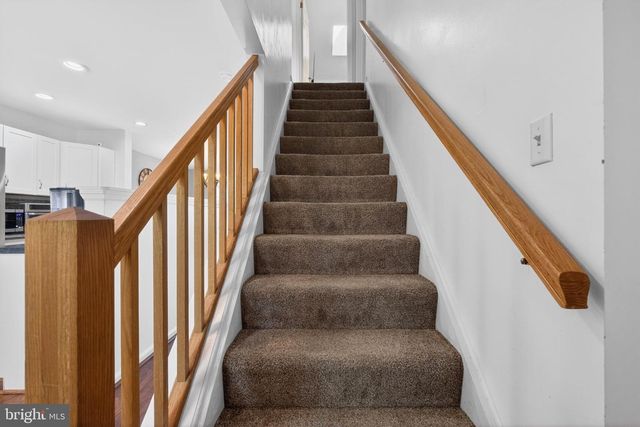 116 WINDING HILL DR, Lancaster, PA 17601