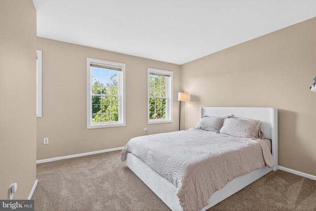 116 WINDING HILL DR, Lancaster, PA 17601