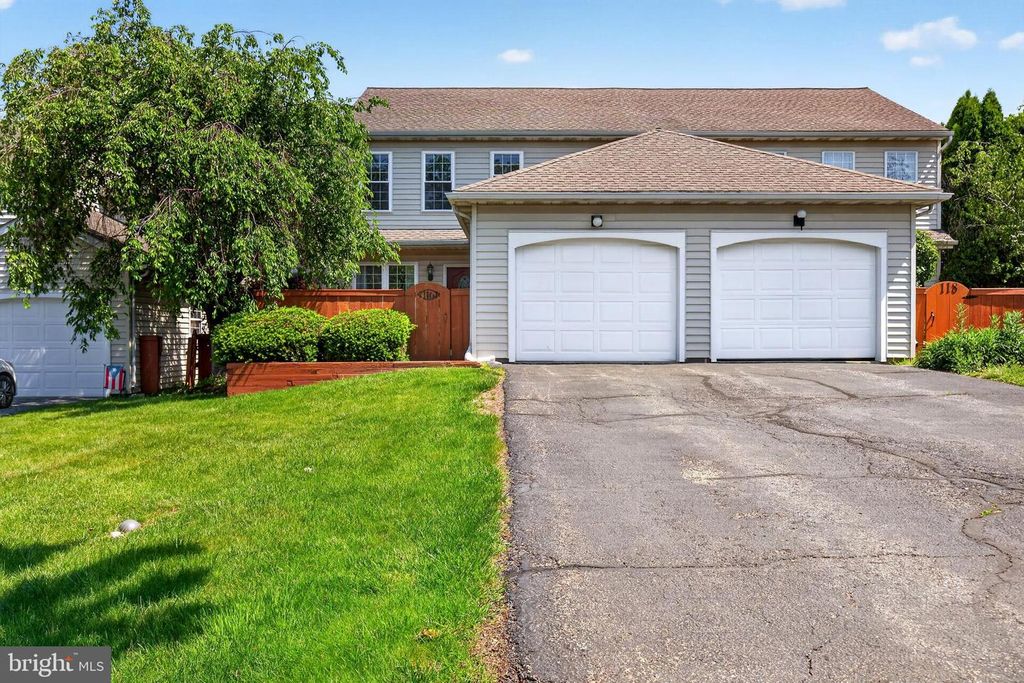 116 WINDING HILL DR, Lancaster, PA 17601