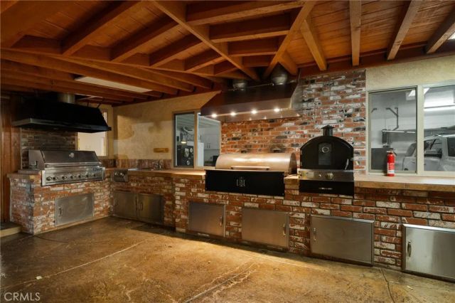 5334 Agate Street, Jurupa Valley, CA 92509