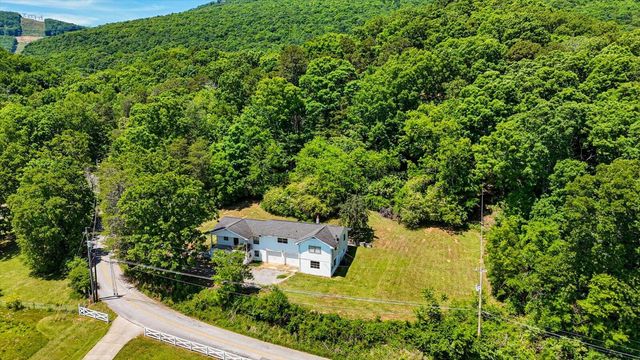 1403 Ogrady Drive, Chattanooga, TN 37419