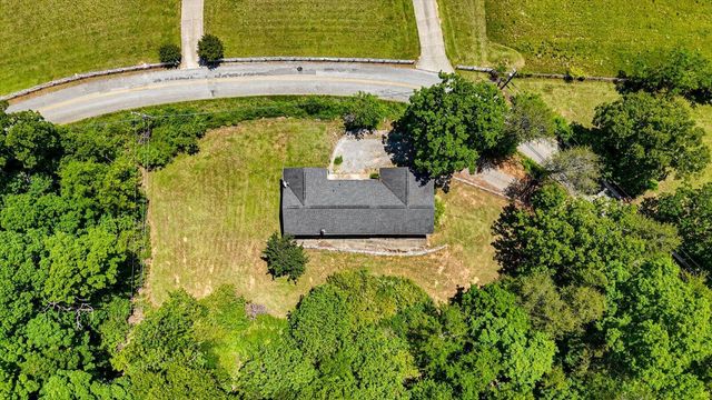 1403 Ogrady Drive, Chattanooga, TN 37419