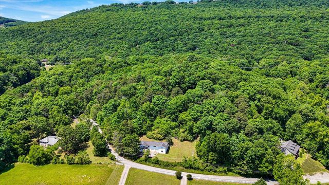 1403 Ogrady Drive, Chattanooga, TN 37419