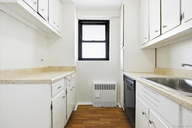 90-50 Union Turnpike 11L, Glendale, NY 11385