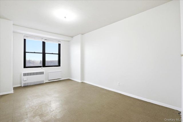 90-50 Union Turnpike 11L, Glendale, NY 11385