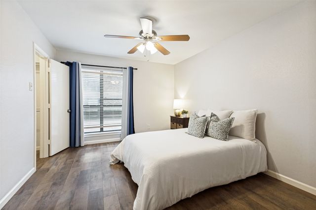 7525 Holly Hill Drive 3, Dallas, TX 75231