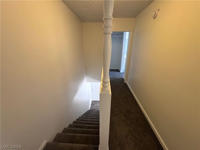 5245 Golden Lane B, Las Vegas, NV 89119