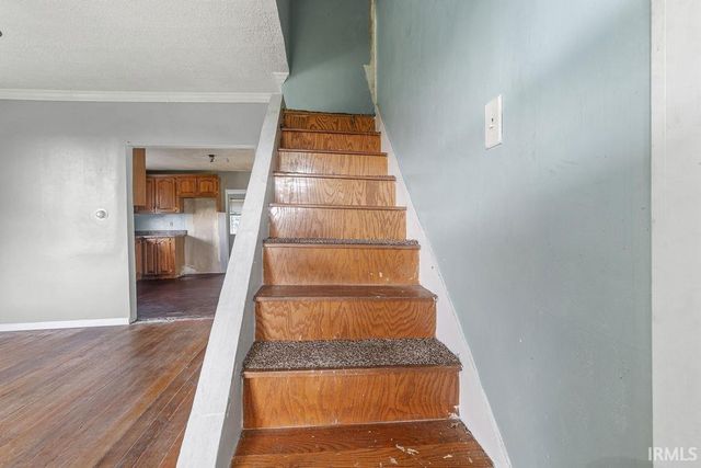 14036 20A Road, Argos, IN 46501