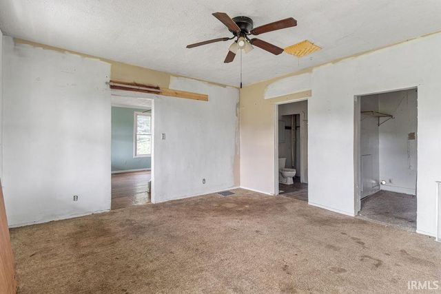 14036 20A Road, Argos, IN 46501