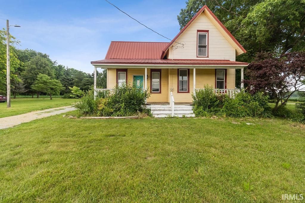 14036 20A Road, Argos, IN 46501