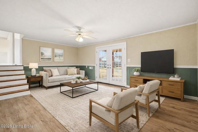 9402 Doewood Ln, Louisville, KY 40291