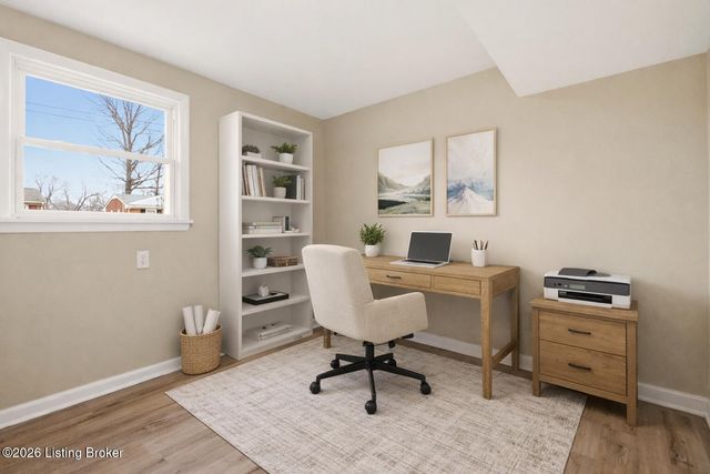 9402 Doewood Ln, Louisville, KY 40291