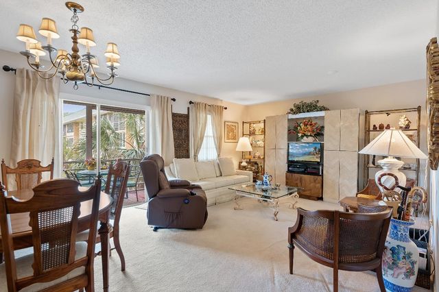 4980 E Sabal Palm Boulevard 226, Tamarac, FL 33319