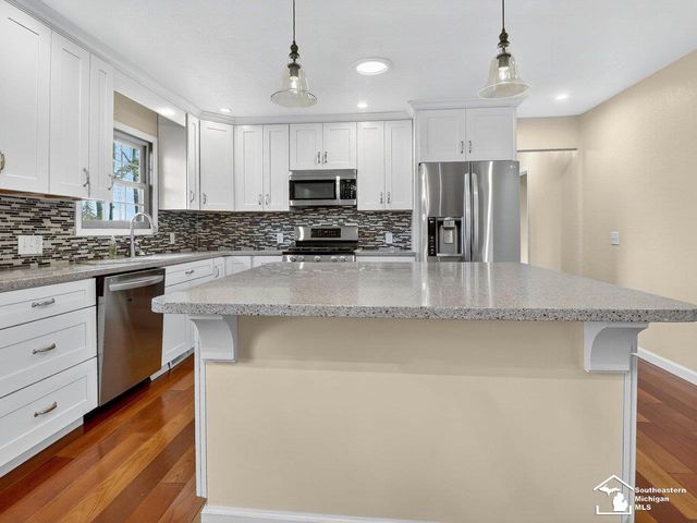 1248 Valetta Drive, Temperance, MI 48182