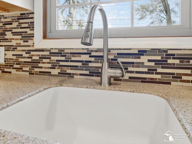 1248 Valetta Drive, Temperance, MI 48182