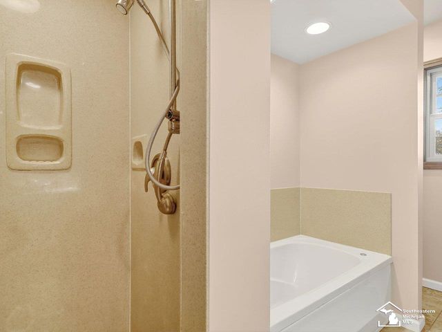 1248 Valetta Drive, Temperance, MI 48182