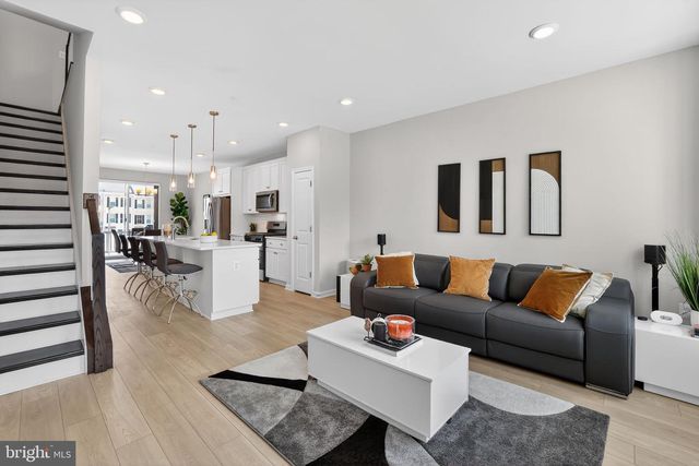 1017 VILLAGE CLUB ALY, Montgomery Village, MD 20886