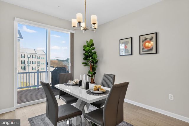 1017 VILLAGE CLUB ALY, Montgomery Village, MD 20886