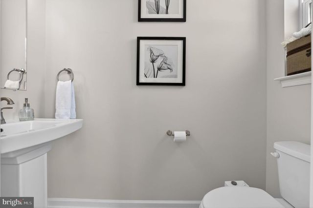 1017 VILLAGE CLUB ALY, Montgomery Village, MD 20886