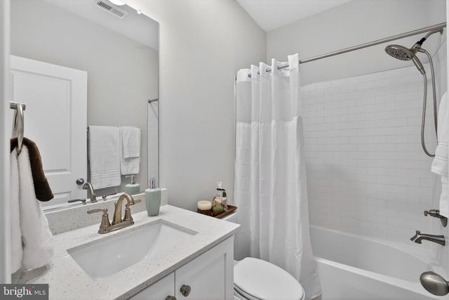 1017 VILLAGE CLUB ALY, Montgomery Village, MD 20886