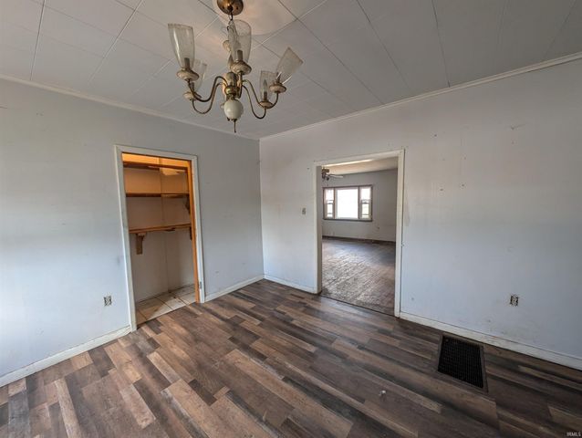 279 W Spring Street, Bloomfield, IN 47424