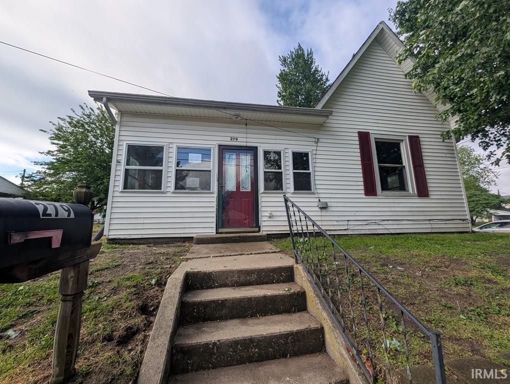 279 W Spring Street, Bloomfield, IN 47424