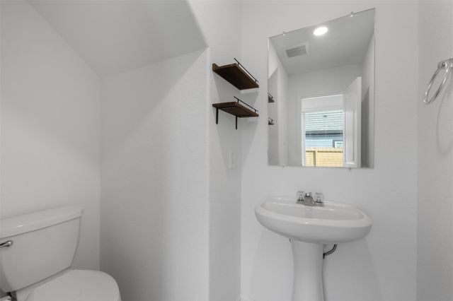 1044 Road 5203, Cleveland, TX 77327