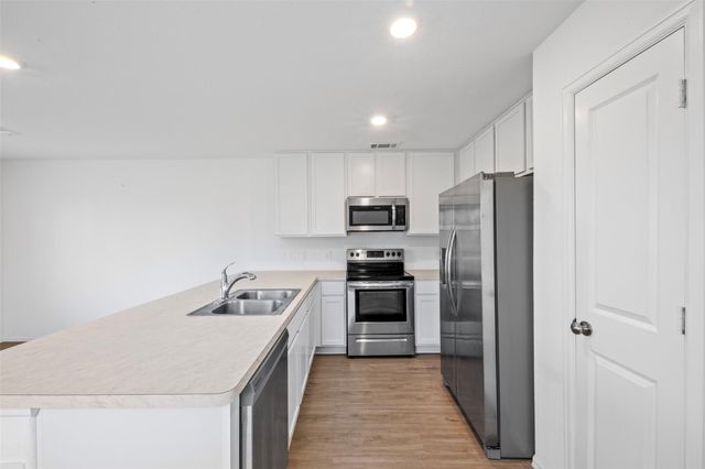 1044 Road 5203, Cleveland, TX 77327