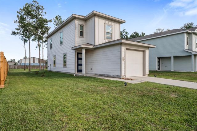 1044 Road 5203, Cleveland, TX 77327
