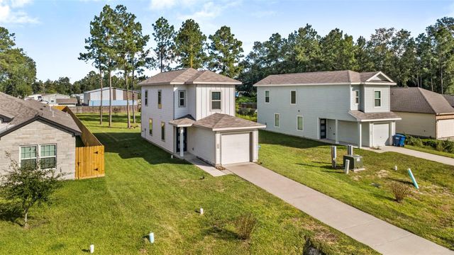 1044 Road 5203, Cleveland, TX 77327