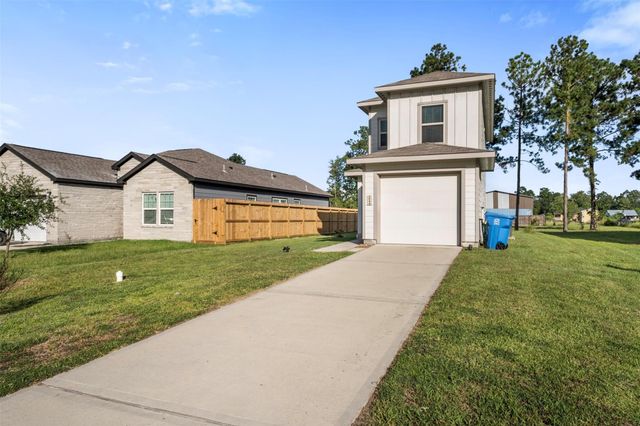 1044 Road 5203, Cleveland, TX 77327