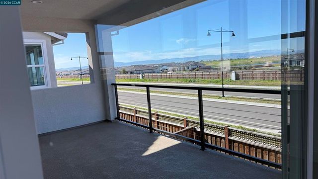 17381 Bushwick Lane, Lathrop, CA 95330