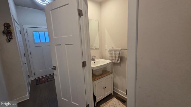 252 CHASE DR, Downingtown, PA 19335