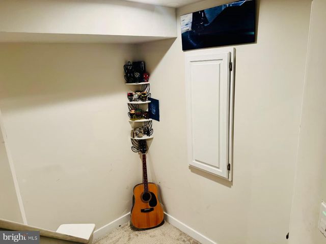 252 CHASE DR, Downingtown, PA 19335