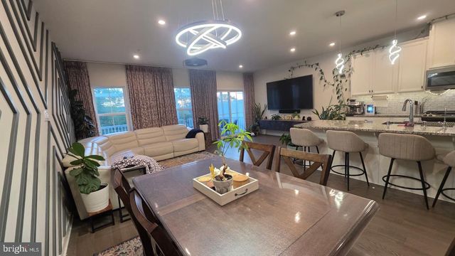 252 CHASE DR, Downingtown, PA 19335