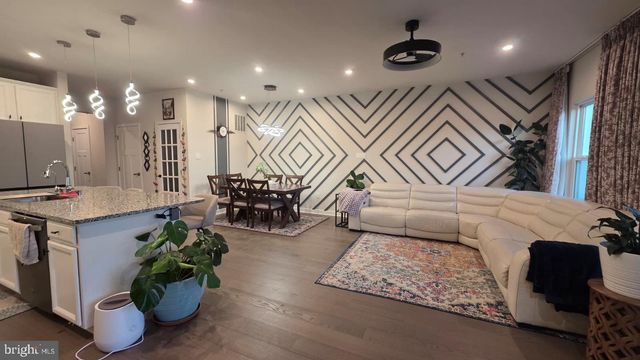 252 CHASE DR, Downingtown, PA 19335