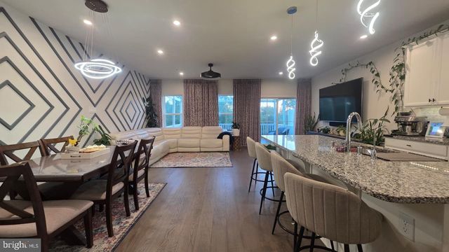 252 CHASE DR, Downingtown, PA 19335