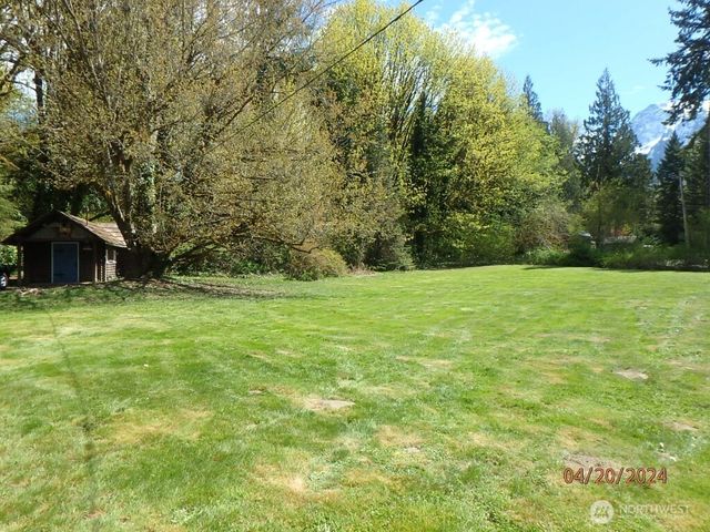 31015 W Whitehorse Drive, Arlington, WA 98223