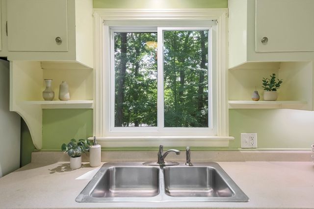 4 Ledgewood Drive, Boylston, MA 01505