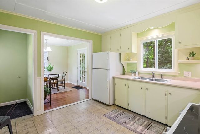 4 Ledgewood Drive, Boylston, MA 01505