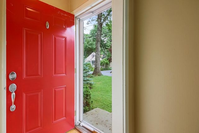 4 Ledgewood Drive, Boylston, MA 01505