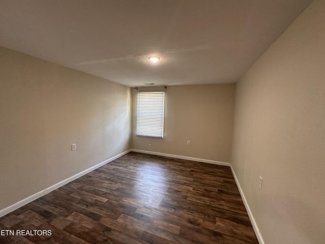 235 Rugby Ave, Jamestown, TN 38556