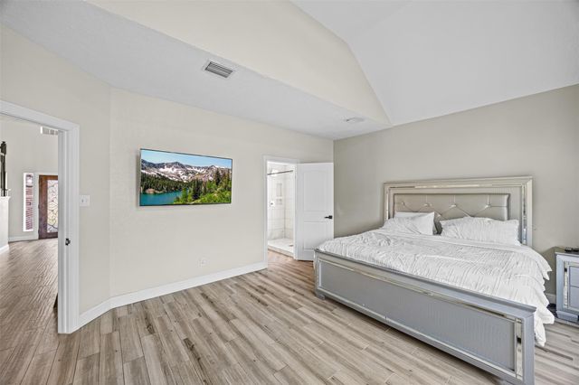 5702 W Vistaglen Loop, Houston, TX 77084