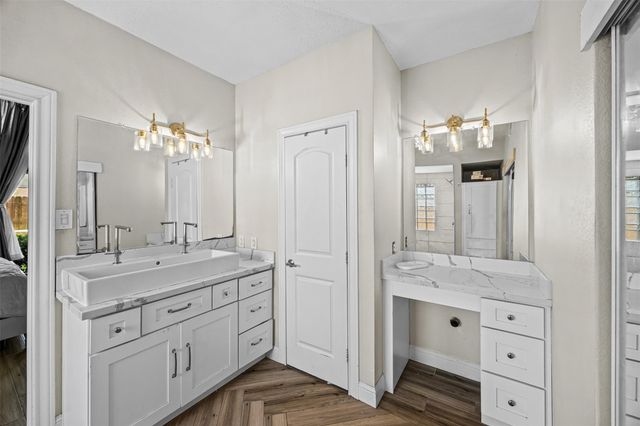 5702 W Vistaglen Loop, Houston, TX 77084