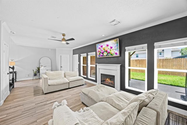 5702 W Vistaglen Loop, Houston, TX 77084