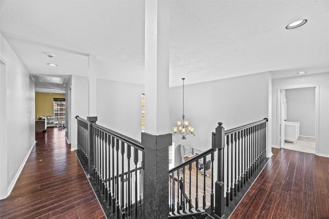 5702 W Vistaglen Loop, Houston, TX 77084
