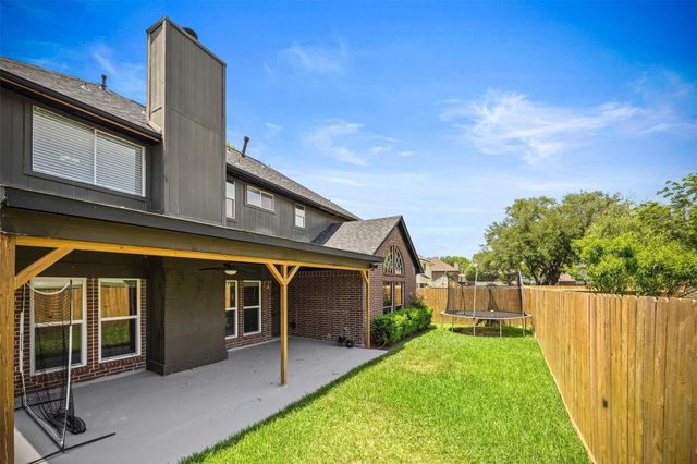 5702 W Vistaglen Loop, Houston, TX 77084