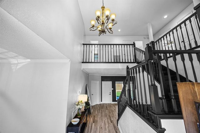 5702 W Vistaglen Loop, Houston, TX 77084