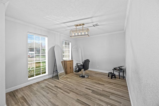 5702 W Vistaglen Loop, Houston, TX 77084